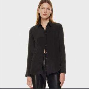 Aritzia black Babaton blouse size medium. Only worn once